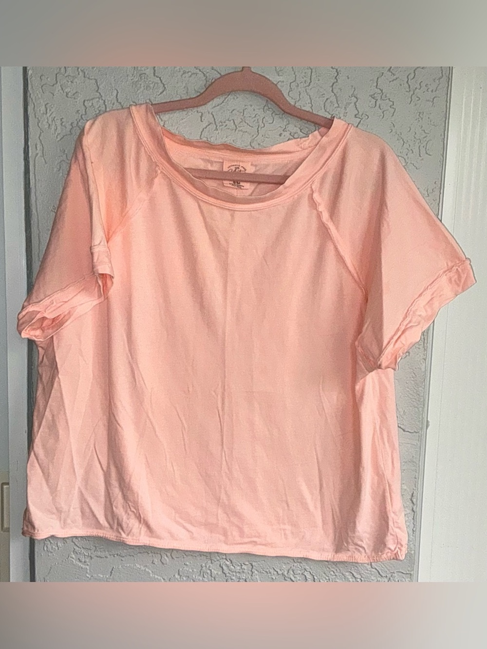 US Vintage Peach Women's Crewneck Top - Soft Comfortable Tee
